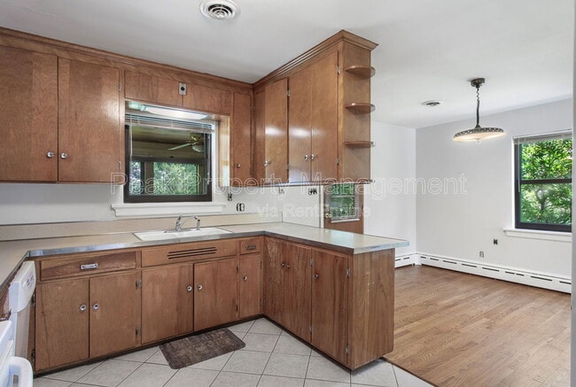 Building Photo - 7630 Whittington Dr