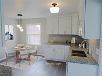 Building Photo - 3006 Warrensville Center Rd