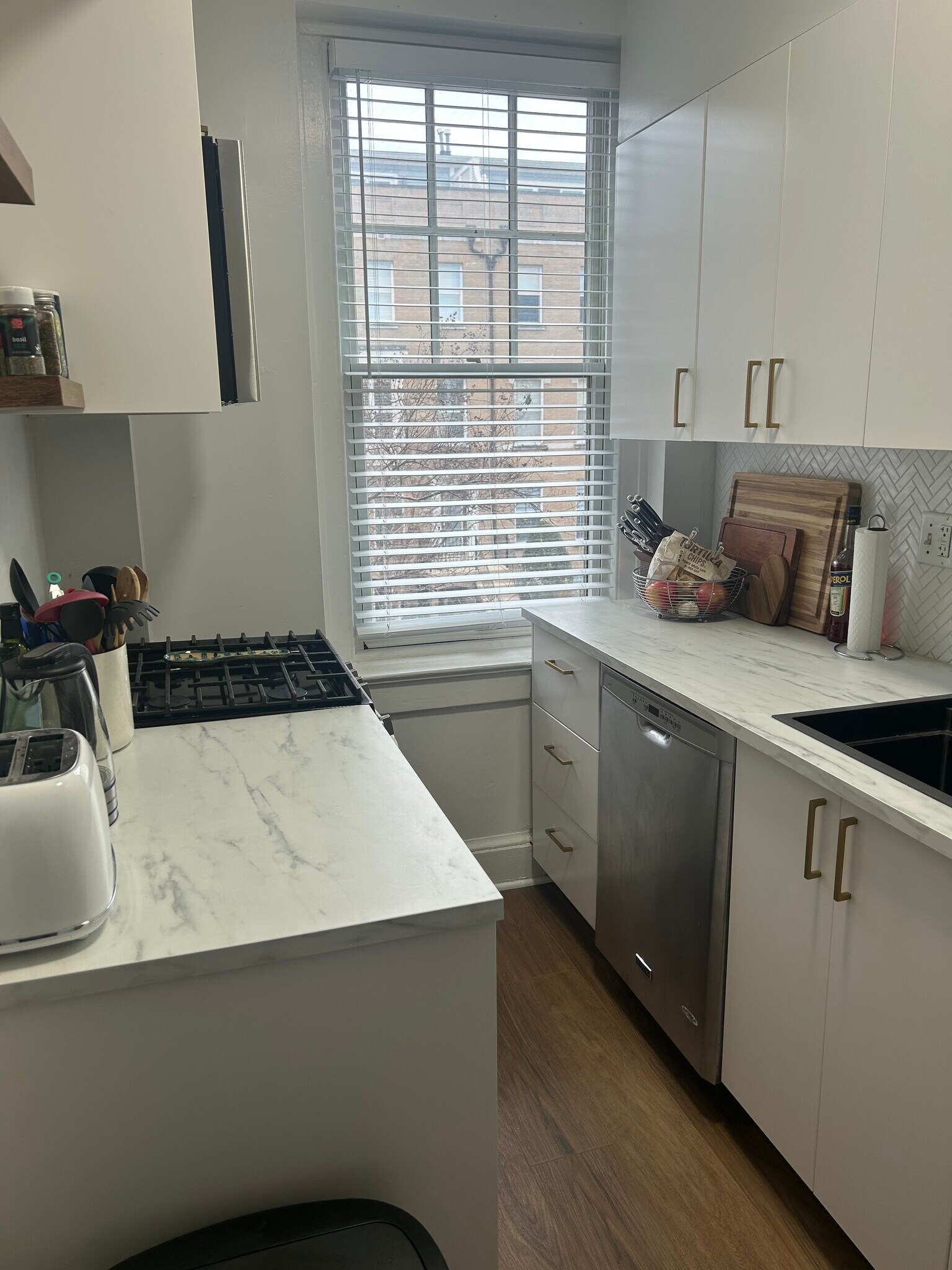 Building Photo - 2410 20th St NW