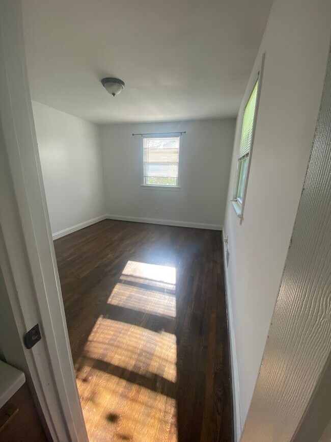 Building Photo - Stylish 5 Bedroom home in Fort Washington