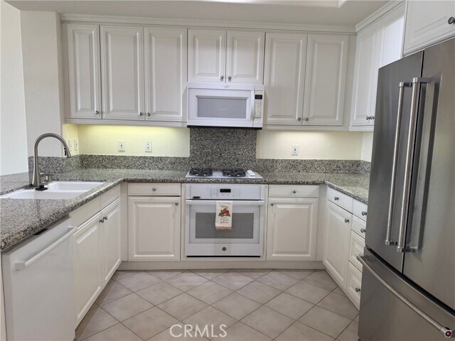 Building Photo - 1400 E Ocean Blvd