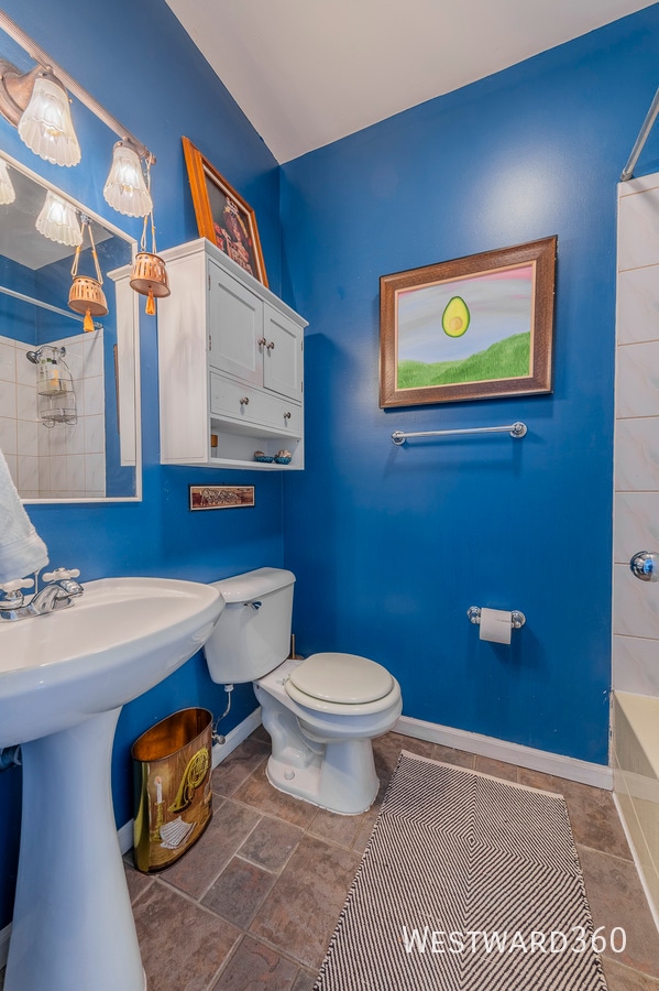 Building Photo - 1350 W Augusta-3