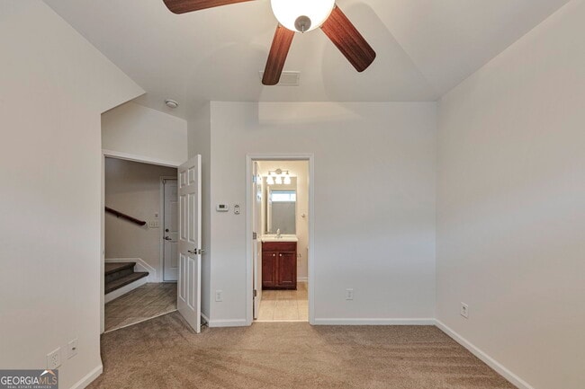 Building Photo - 4822 Seldon Way SE