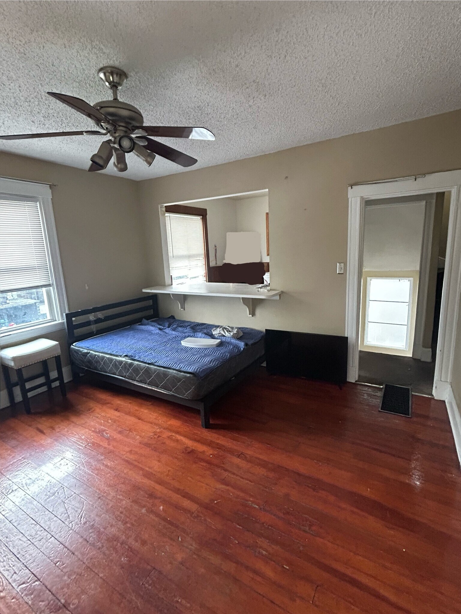 Building Photo - 225 Bosley St