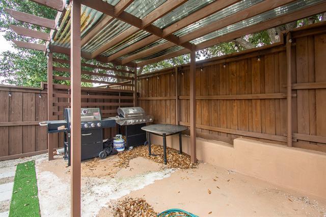 Building Photo - 8625 Glenburne Dr