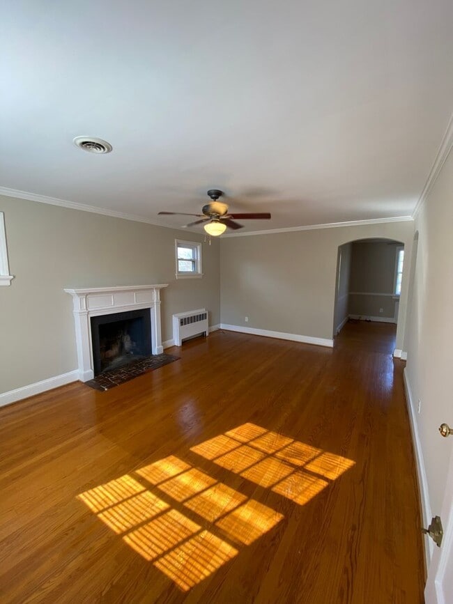 Building Photo - 3910 Cary Street Rd