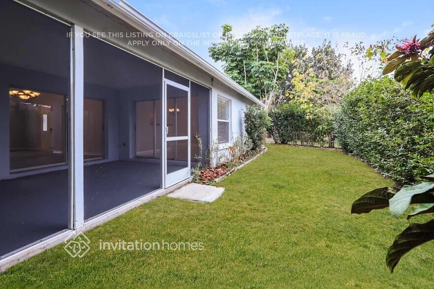 Building Photo - 5604 29th St Cir E