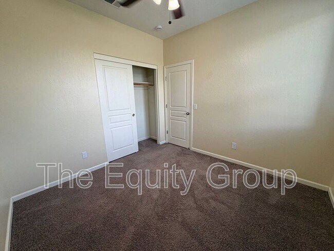 Building Photo - 625 E Monte Verde Ave