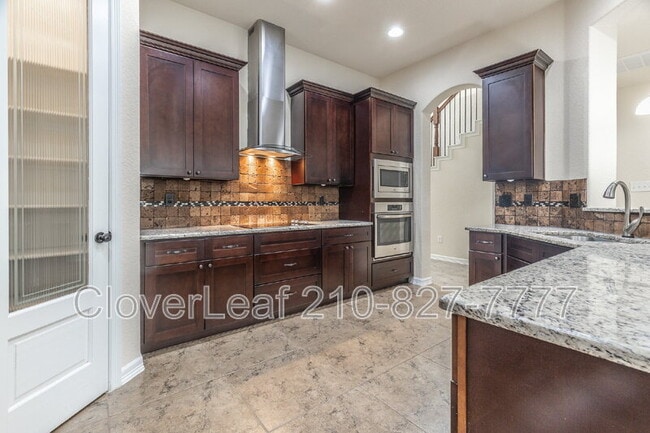 Building Photo - 6126 Lowrie