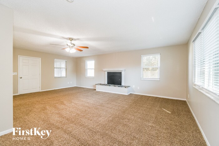 Building Photo - 8801 Coventry Ct