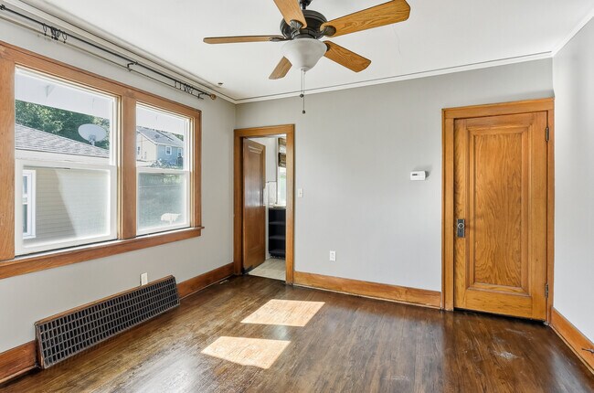 Building Photo - 1608 S 55th St