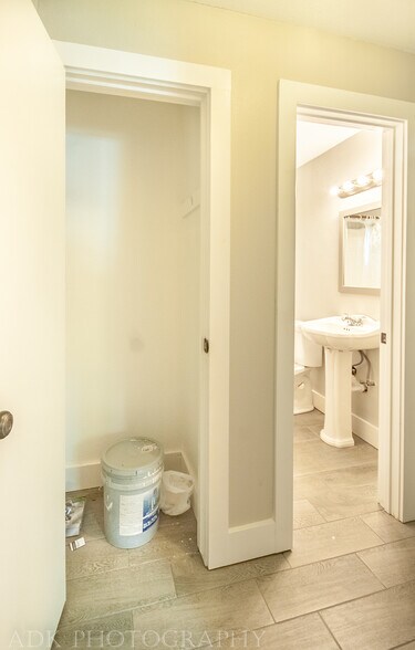 Building Photo - 113 E Bertha St