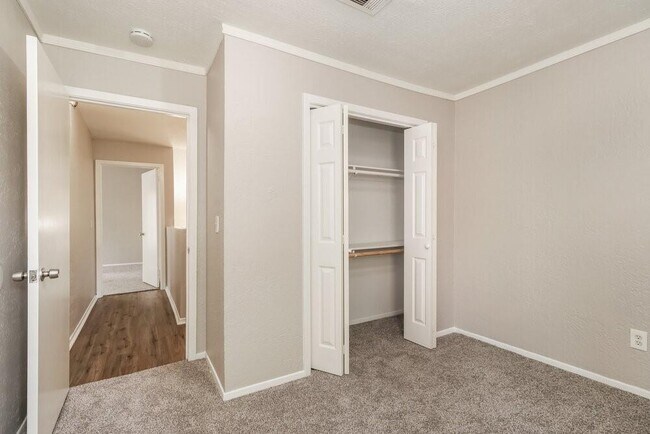 Building Photo - 17803 Villa Way Dr