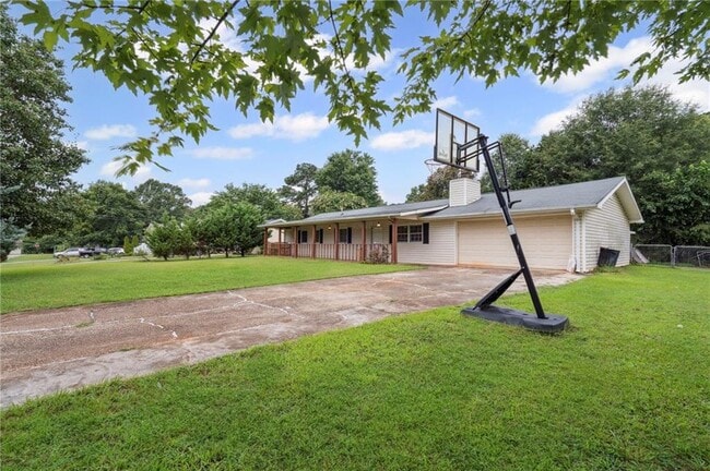 Building Photo - 472 Camden Cir