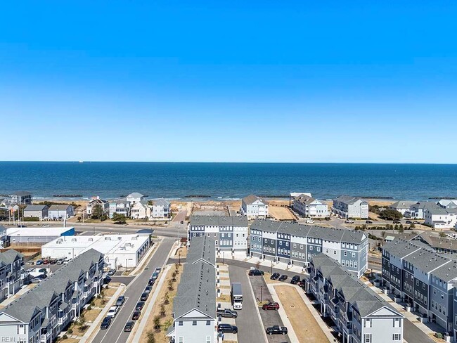 Building Photo - 9683 Shore Dr