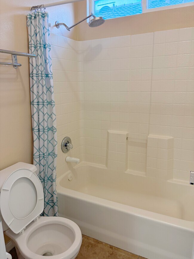 Building Photo - 8455 Faucet Ave