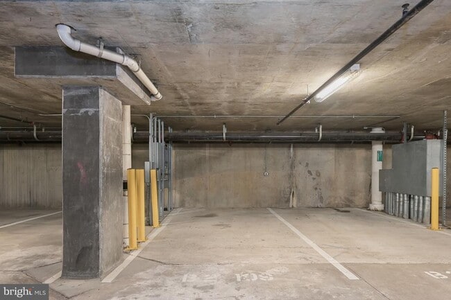 Building Photo - 2425 L St NW