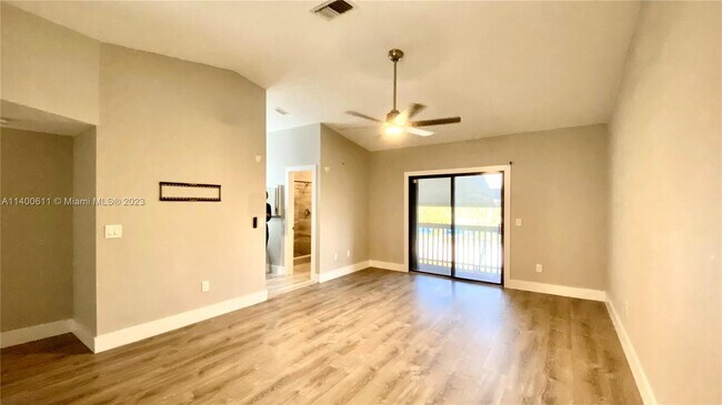 Building Photo - 4256 S Pine Island Rd