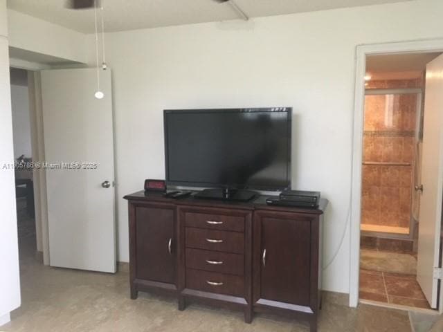 Building Photo - 8961 S Hollybrook Blvd