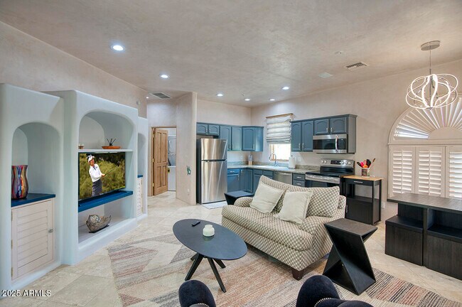 Building Photo - 10420 E Morning Vista Ln