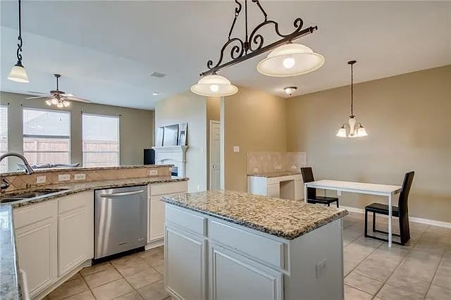 Kitchen - 2929 Aurora Mist Dr