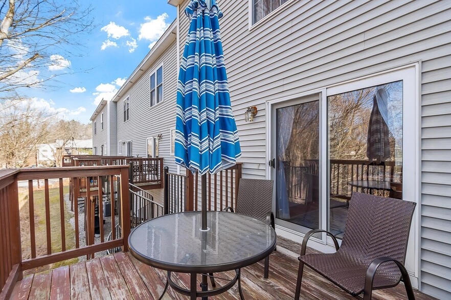 Building Photo - 58 Andrew St