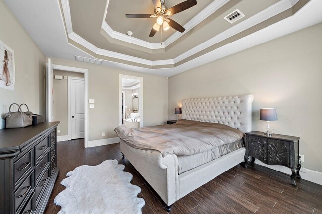 Building Photo - 31041 Pecan Creek Dr
