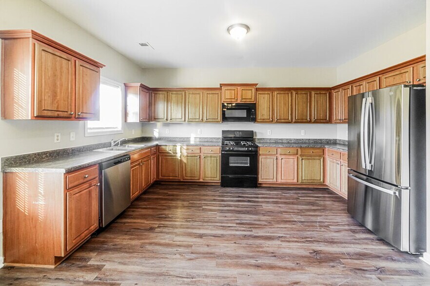 Building Photo - 237 Summer Gate Ln
