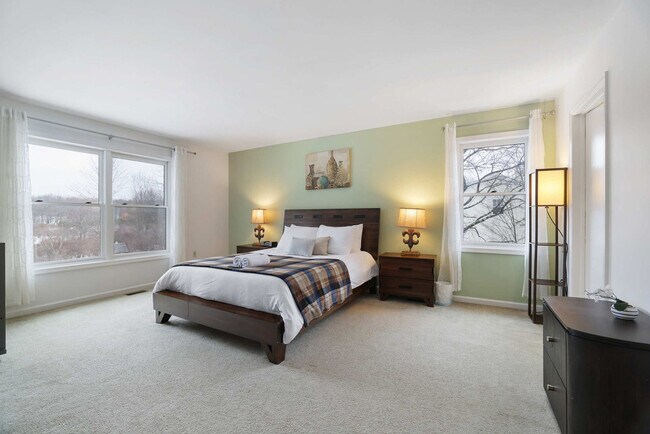 Building Photo - 153 Bull Run