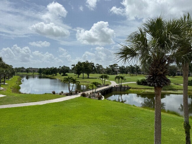 Building Photo - Lakeview 2 Bedroom 2 Bath Condo on Golf Course