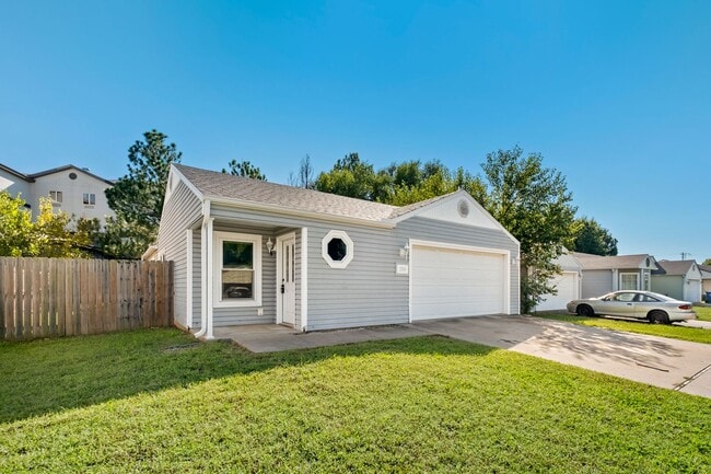 Building Photo - Great Location - 3/2 close to Downtown Bentonville!