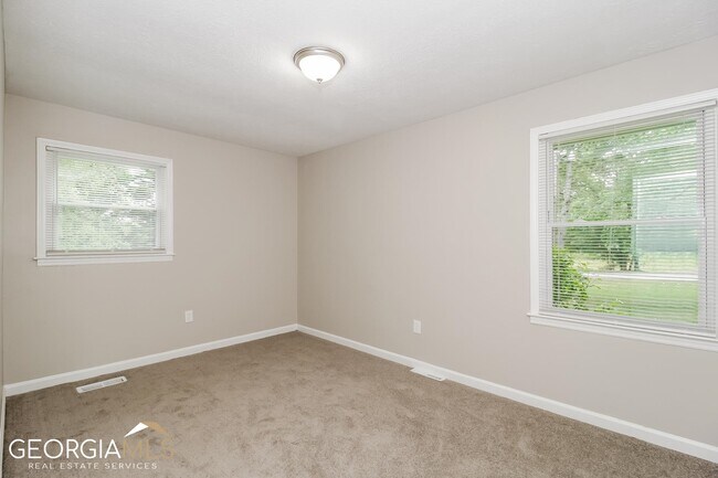 Building Photo - 1531 Prospect Rd