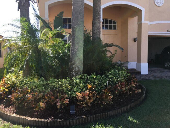 Building Photo - 2237 Newport Isles Blvd