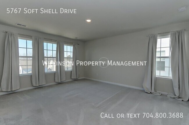 Building Photo - 5767 Soft Shell Dr