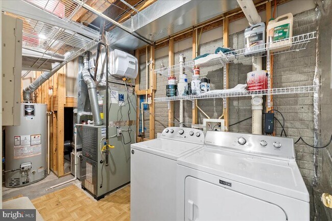 Building Photo - 8436 Kirby Lionsdale Dr