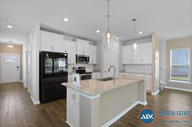 Primary Photo - Modern 4BR Home in Millstone Landing – Gra...