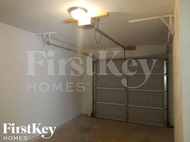 Building Photo - 1287 Mill Lake Cir