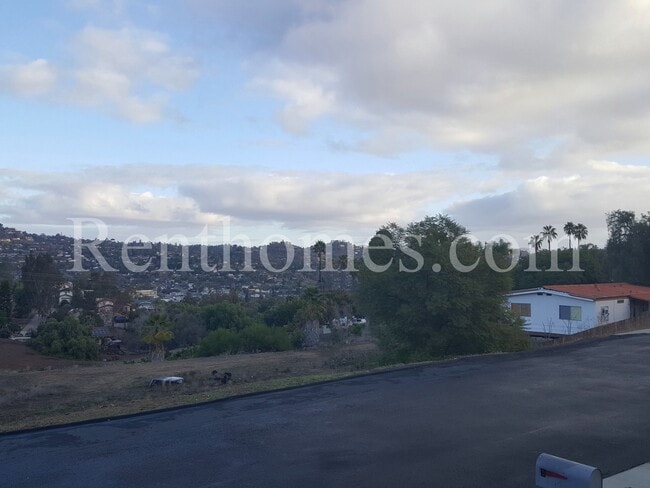 Building Photo - 9929 Via De Oro