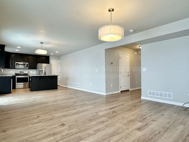 Building Photo - 6039 Jorie Rd