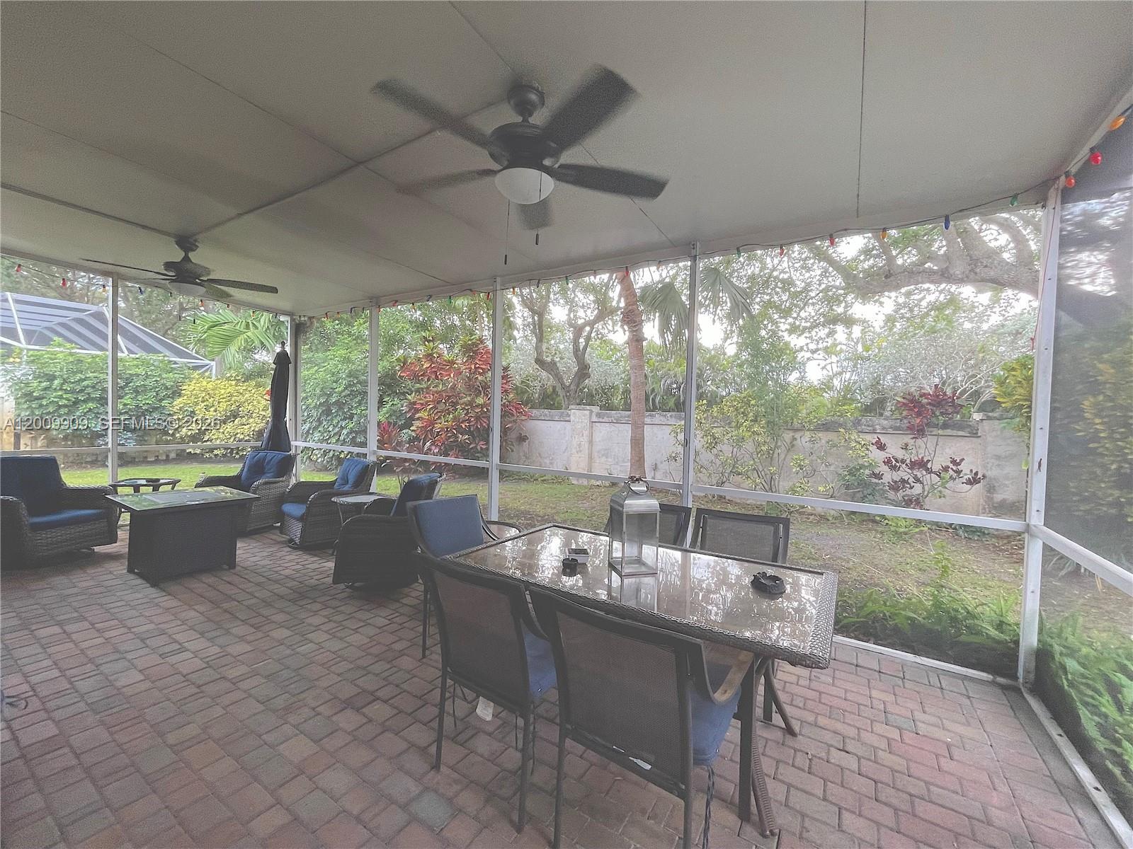 Building Photo - 5263 SW 34th Way