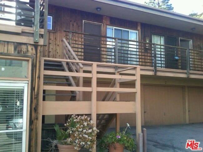 Building Photo - 21361 Pacific Coast Hwy
