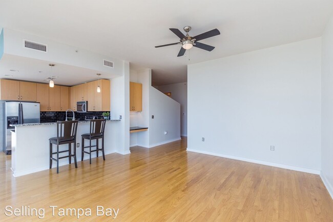 Building Photo - 777 N Ashley Dr