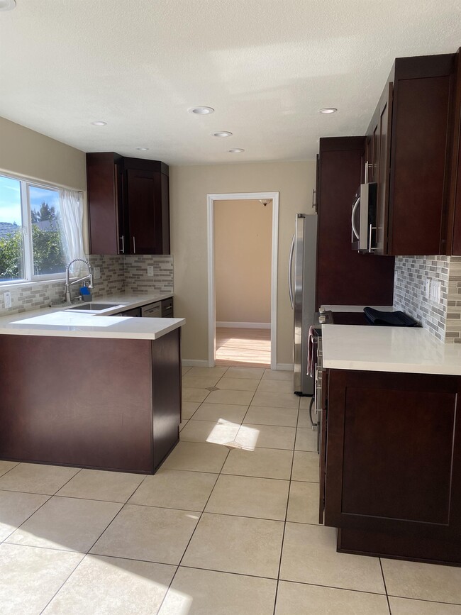 Building Photo - 2788 Glen Heather Dr