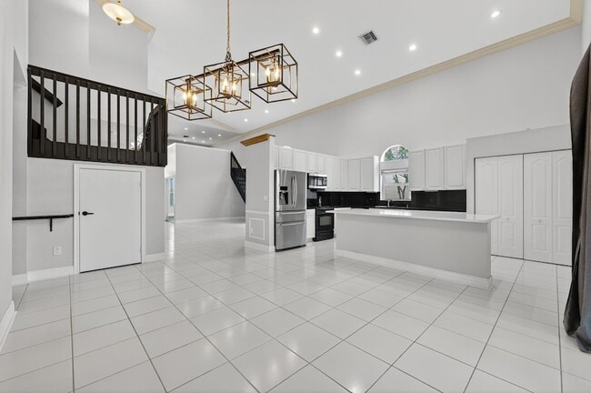 Building Photo - 6249 NW 78th Manor