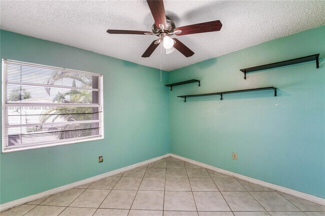 Building Photo - 13040 SW 262nd Ln