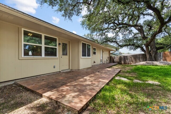 Building Photo - 115 Da Gama Dr