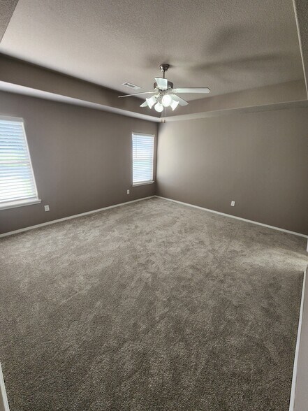 Building Photo - 2607 Whispering Woods Ct