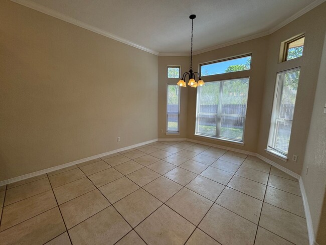 Building Photo - 1712 Iron Jacket Trail