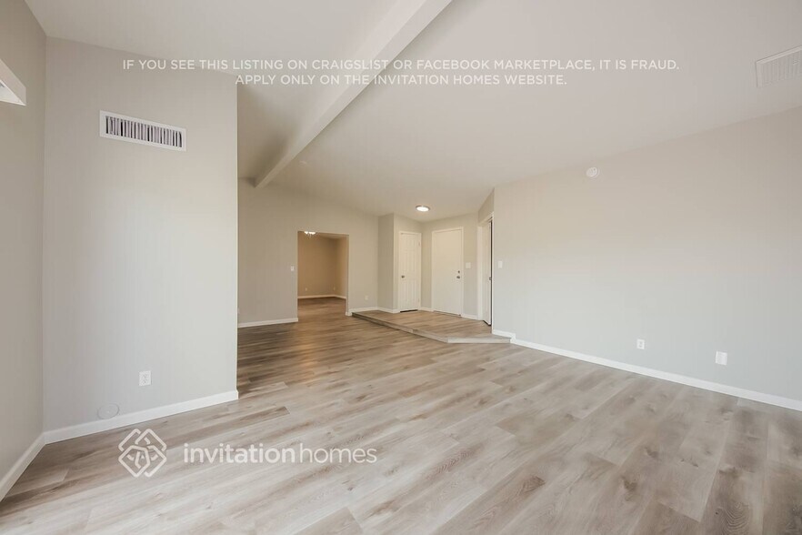 Building Photo - 16227 N 43rd Dr