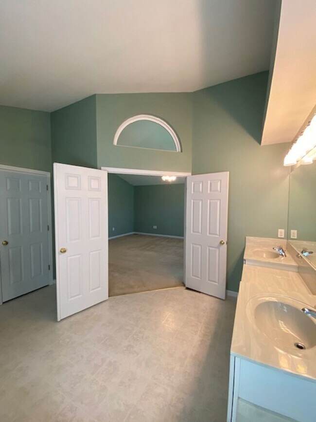 Building Photo - 2209 Tigers Way